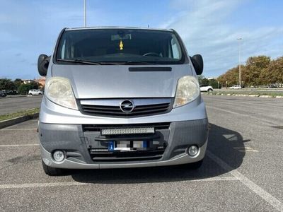 usata Opel Vivaro 9 posti passo lungo Misto pelle