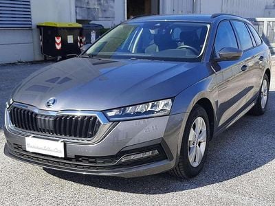 Usata Skoda Octavia Executive 116 CV (85 kW) 2023 Grigio Station wagon