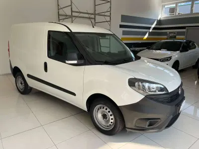 Usata Fiat Doblò Business 90 CV (66 kW) 2021 Bianco Monovolume