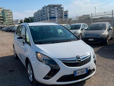 Usata Opel Zafira Tourer 110 CV (80 kW) 2012 Bianco Monovolume