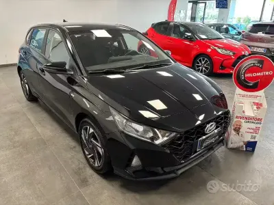 Usata Hyundai i20 101 CV (74 kW) 2022 Nero Utilitaria