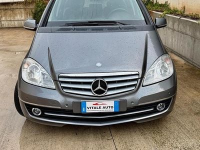 Usata Mercedes A180 Edition 108 CV (79 kW) 2010 Grigio Berlina