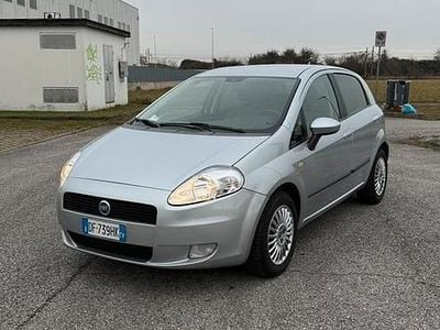 Usata Fiat Grande Punto Active 77 CV (56 kW) 2007 Grigio Utilitaria