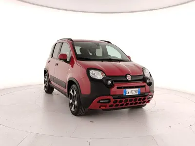 Usata Fiat Panda Cross Cross 70 CV (51 kW) 2024 Rosso Utilitaria