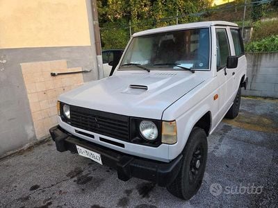 Usata Mitsubishi Pajero Top 95 CV (69 kW) 1989 Grigio SUV