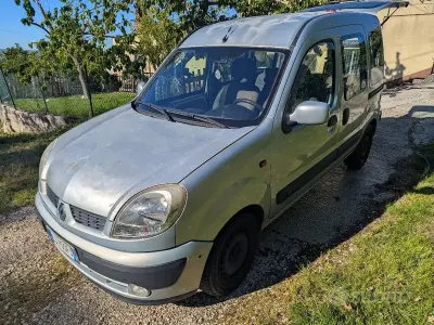 Usata Renault Kangoo 82 CV (60 kW) 2003 Monovolume