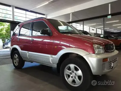 Usata Daihatsu Terios 83 CV (61 kW) 1997 Rosso SUV