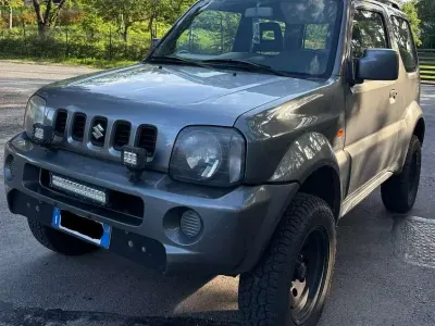 Usata Suzuki Jimny 86 CV (63 kW) 2005 Grigio SUV