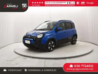 Usata Fiat Panda Cross Cross 70 CV (51 kW) 2025 Blu Utilitaria