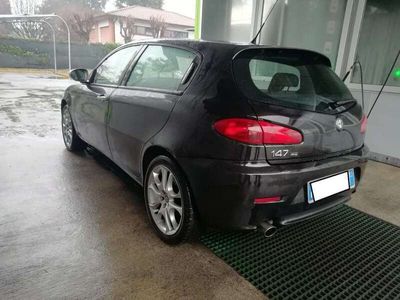 usata Alfa Romeo 147 1.6 gpl moving 77 kw