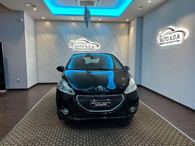 Nero Usata 2014 Peugeot 208 Active Utilitaria | 6900 € (Ottimo prezzo)