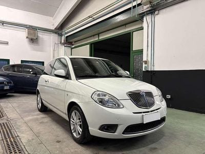 Usata Lancia Ypsilon Platinum 77 CV (56 kW) 2010 Bianco Utilitaria