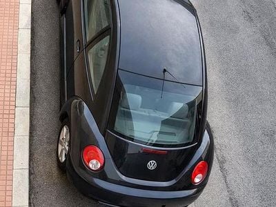 Usata VW New Beetle 105 CV (77 kW) 2007 Nero Utilitaria