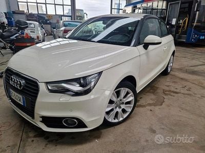 Usata Audi A1 Premium 122 CV (89 kW) 2011 Bianco Utilitaria