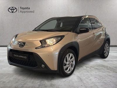 Usata Toyota Aygo X Trend 72 CV (52 kW) 2022 Grigio SUV