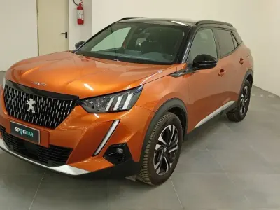 Usata Peugeot 2008 GT-line 102 CV (75 kW) 2020 Blu SUV