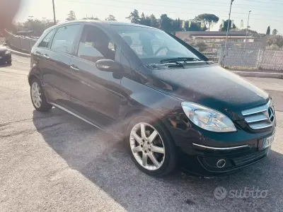 Usata Mercedes B180