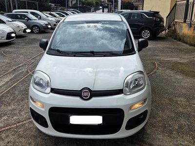 Usata Fiat Panda Lounge 84 CV (61 kW) 2018 Bianco Utilitaria