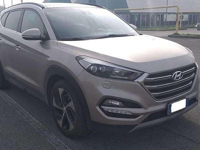 Usata Hyundai Tucson Xpossible 141 CV (103 kW) 2017 Grigio medio SUV