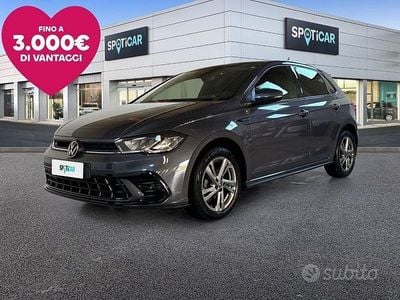 Usata VW Polo R-line 95 CV (69 kW) 2022 Grigio Utilitaria