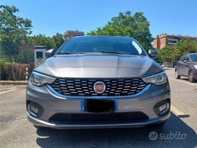 Usata Fiat Tipo 95 CV (69 kW) 2017 Grigio Berlina
