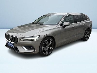 Usata Volvo V60 Inscription 190 CV (139 kW) 2019 Grigio metallizzato Station wagon