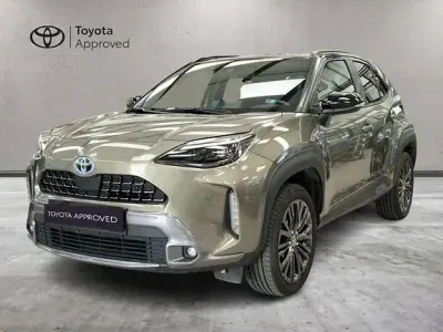 Usata Toyota Yaris Cross 116 CV (85 kW) 2023 Grigio SUV