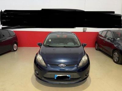 Begagnad Ford Fiesta 70 HK (51 kW) 2011 Blå Halvkombi