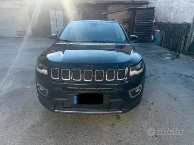 Usata Jeep Compass 120 CV (88 kW) 2019 Nero SUV