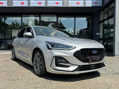 Usata Ford Focus ST-Line 125 CV (91 kW) 2025 Grigio Berlina