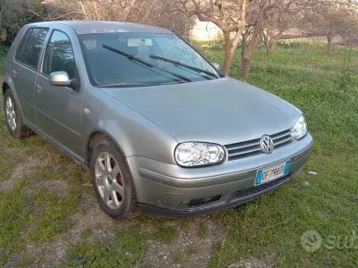 Usata VW Golf IV 130 CV (95 kW) 2003 Grigio Berlina