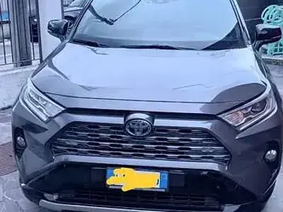 Usata Toyota RAV4 Hybrid Style 178 CV (130 kW) 2020 SUV