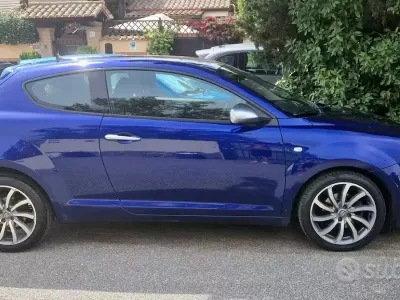Usata Alfa Romeo MiTo 95 CV (69 kW) 2017 Bluazzurro Utilitaria