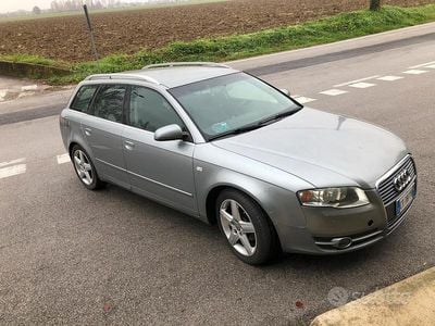 Usata Audi A4 Ambiente 140 CV (102 kW) 2005 Grigio Station wagon