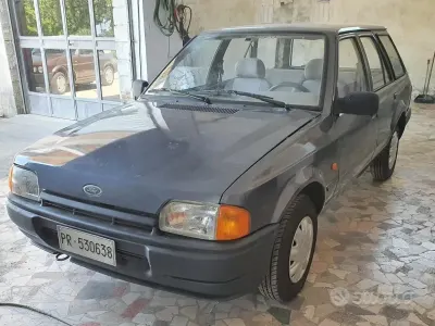Usata Ford Escort 61 CV (44 kW) 1988 Grigio Station wagon