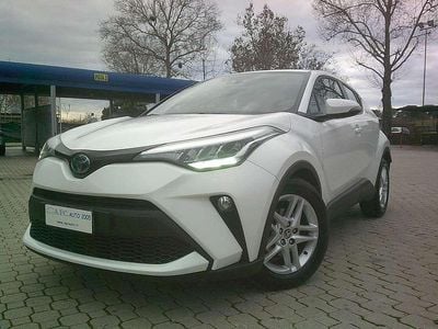 Second-hand Toyota C-HR Active 98 CP (72 kW) 2023 Alb SUV