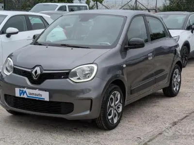 Usata Renault Twingo Equilibre 65 CV (47 kW) 2024 Grigio Utilitaria