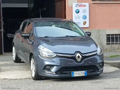 Usata Renault Clio IV 90 CV (66 kW) 2018 Grigio Berlina