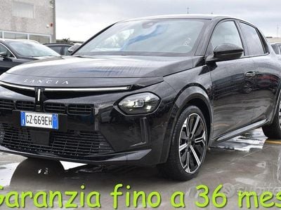 Usata Lancia Ypsilon 101 CV (74 kW) 2025 Nero Utilitaria