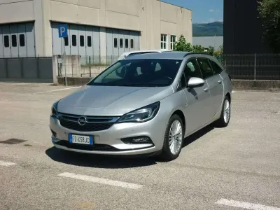 Usata Opel Astra Innovation 110 CV (80 kW) 2019 Argento Station wagon