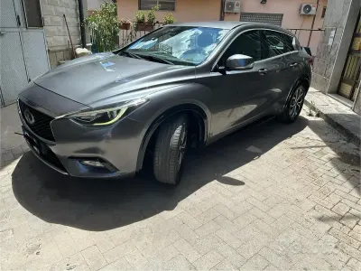 Usata Infiniti Q30 109 CV (80 kW) 2019 Grigio Berlina