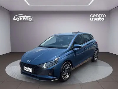 Usata Hyundai i20 77 CV (56 kW) 2025 Vibrant blue Utilitaria