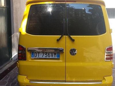 Usata VW T5 2009 Giallo Furgone