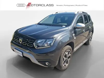 Usata Dacia Duster Prestige 116 CV (85 kW) 2021 Grigio metallizzato scuro SUV