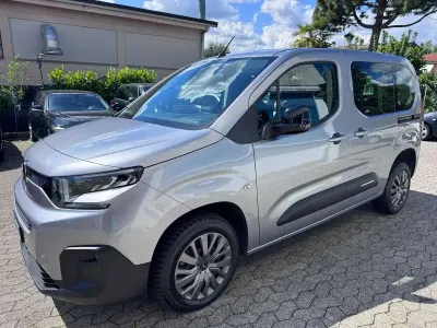 Usata Citroën Berlingo Feel 102 CV (75 kW) 2025 Grigio Monovolume