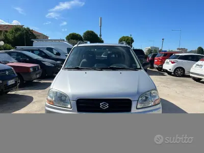 Usata Suzuki Ignis GL 83 CV (61 kW) 2002 Grigio Utilitaria
