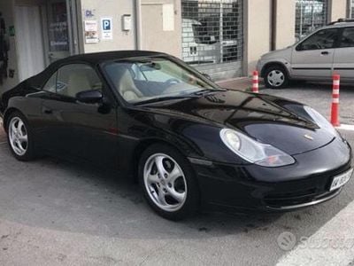 Usata Porsche 996 300 CV (220 kW) 1998 Nero Cabrio