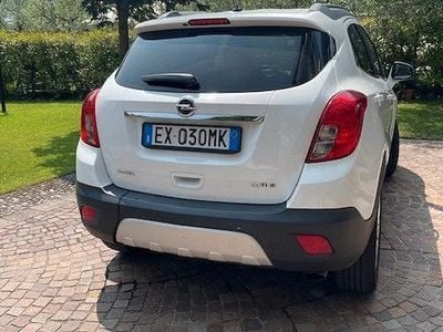 Usata Opel Mokka 140 CV (102 kW) 2014 Bianco SUV