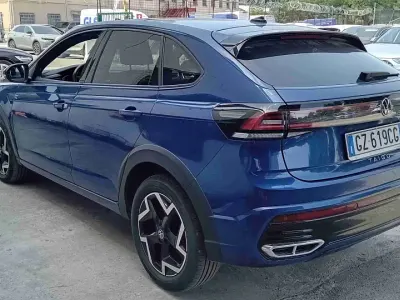 Usata VW Taigo R-line 115 CV (84 kW) 2025 Reef blue met. SUV
