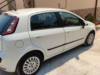 Usata Fiat Punto Evo 75 CV (55 kW) 2011 Bianco Utilitaria